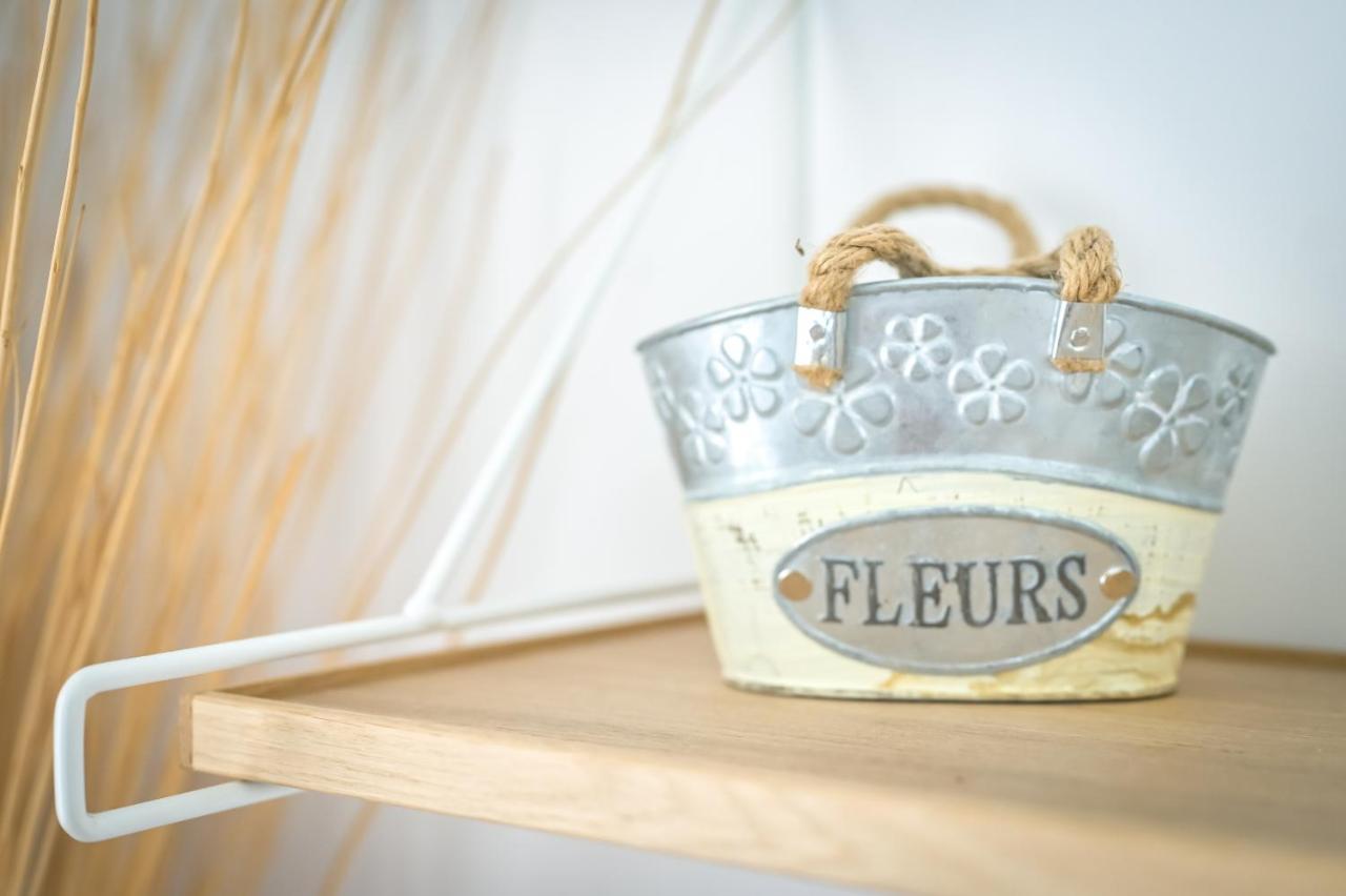 Floral Retreat In Center By Flat Mаnager Apartament *