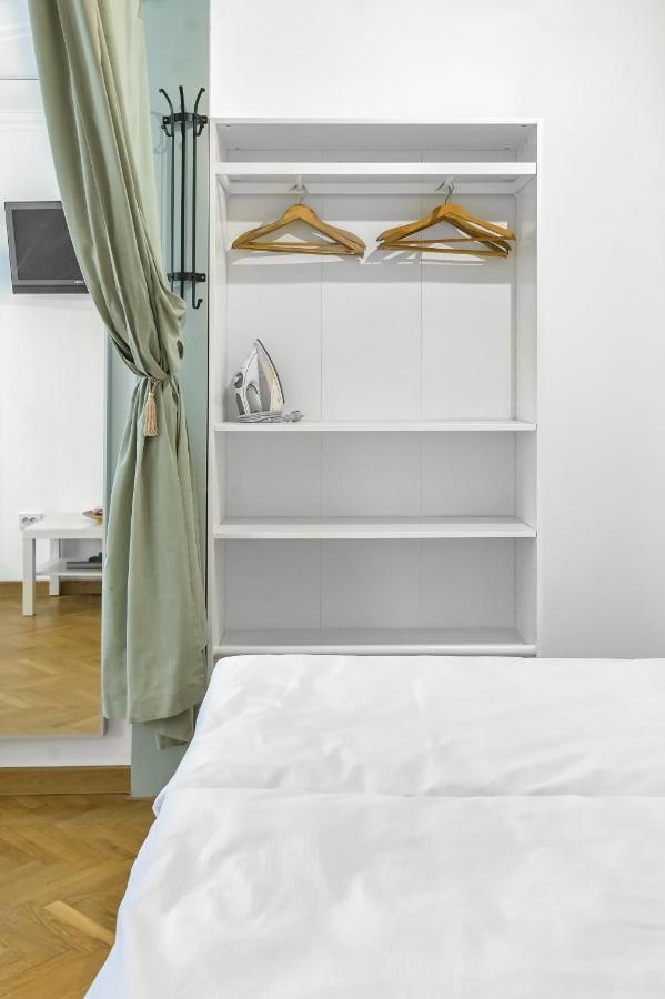 Floral Retreat In Center By Flat Mаnager Apartament Sofia