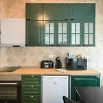 Floral Studio Retreat In Sofia City Center By Flat Mаnager