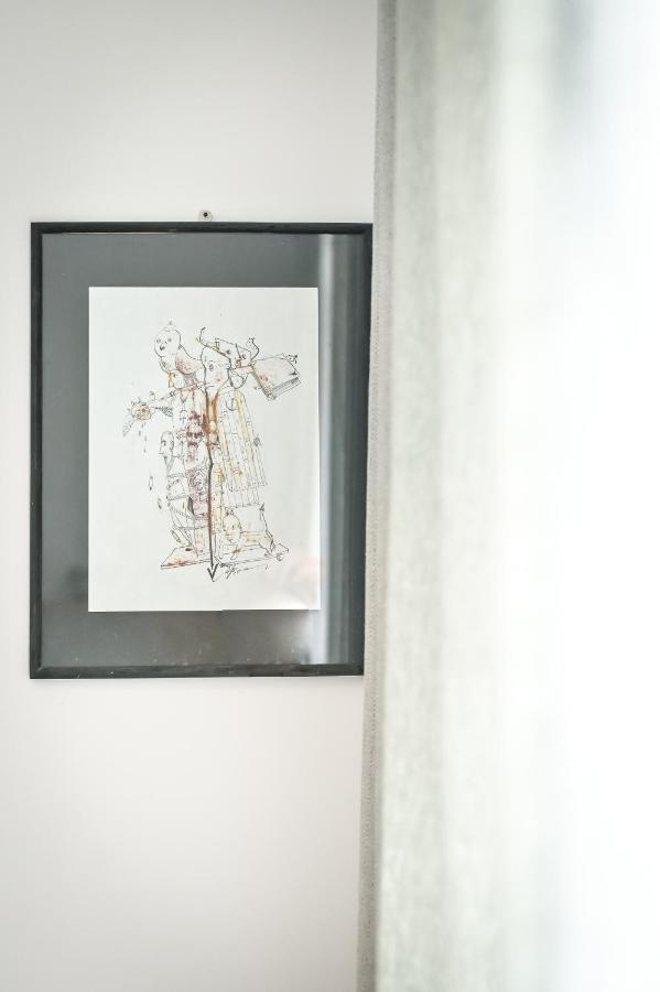 Apartment Floral Retreat In Center By Flat Mаnager