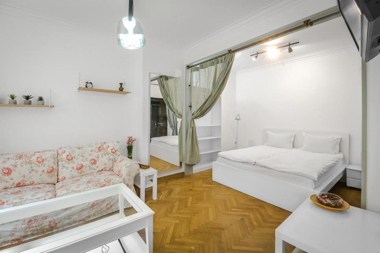 Floral Retreat In Center By Flat Mаnager * Sofia